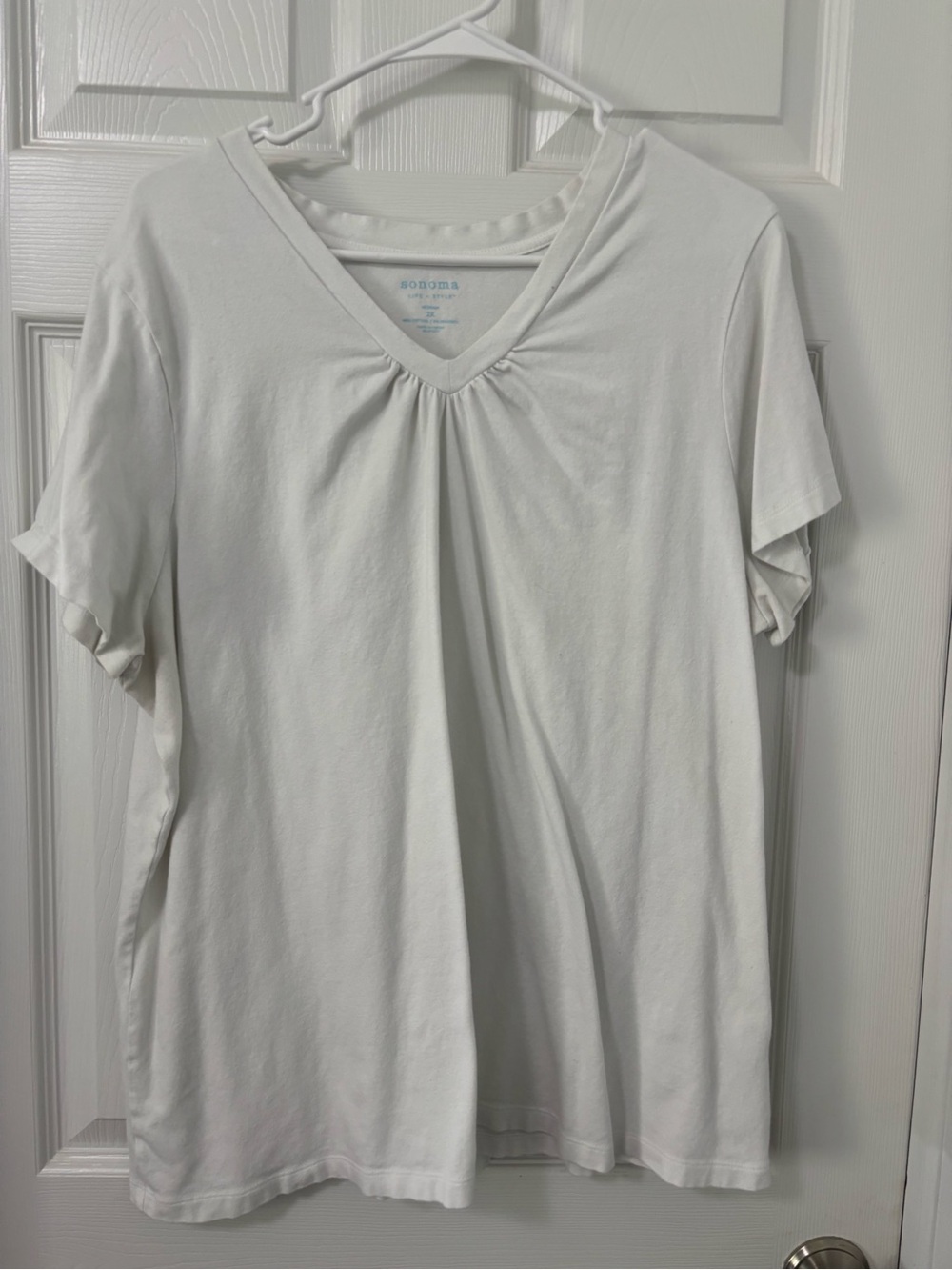 Sonoma White V-Neck Short Sleeve Tee
